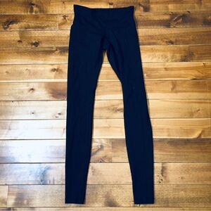 Lululemon leggings size 4